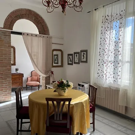 Apartment Crilo Pisa